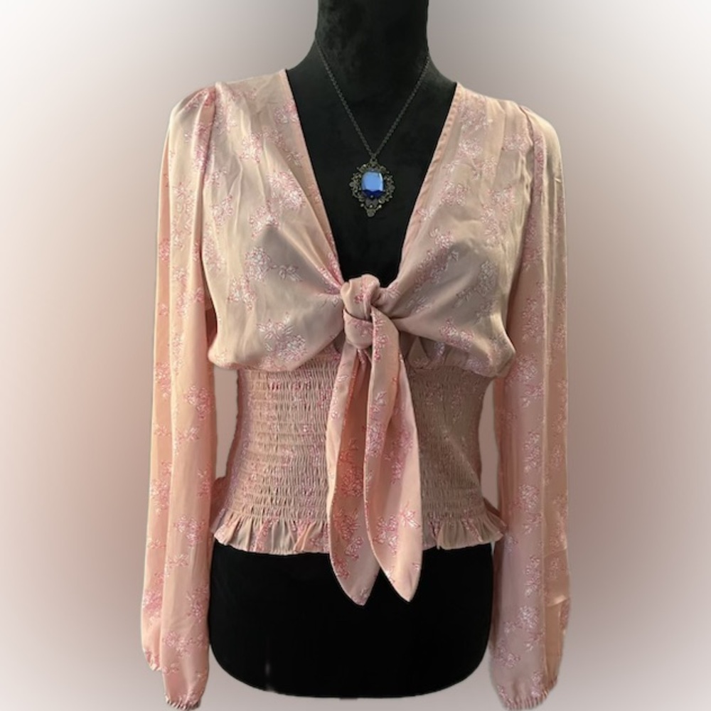 LOVE TREE Retro 70’s Style Blush Pink Floral Knot Blouse